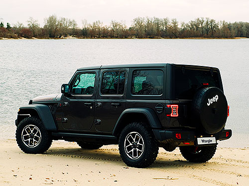      Jeep Wrangler 2025   - Jeep