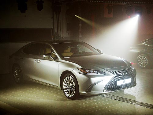       Lexus   Lexus ES