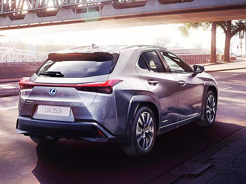   Lexus UX     - Lexus