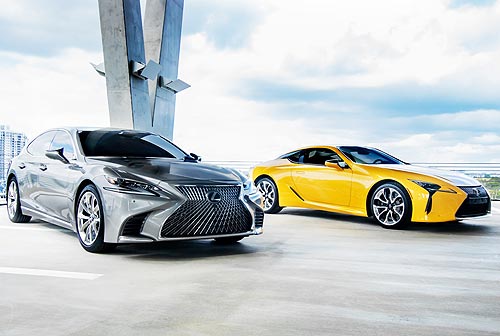 LEXUS   10  