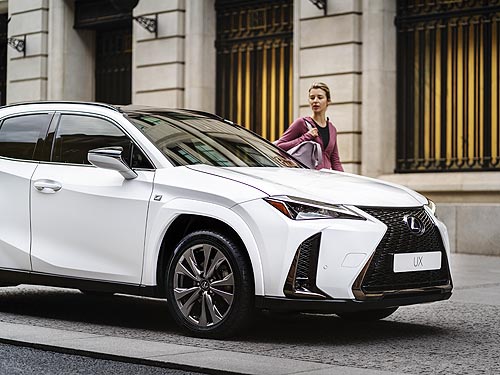 Lexus   UX 250h