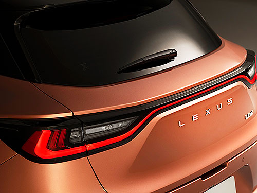 Lexus презентував новий компактний кросовер, який стане проривом бренду на ринку. Офіційні деталі - Lexus