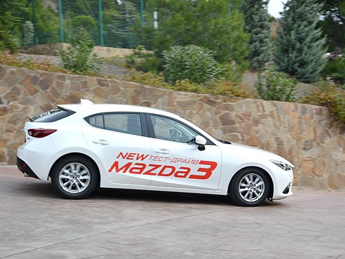 Mazda3      - Mazda