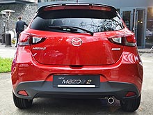  Mazda2     B-