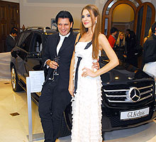   Mercedes-Benz  -      Mercedes-Benz 