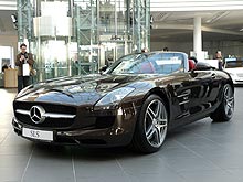   Mercedes-Benz SLS AMG   .    