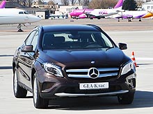   Mercedes-Benz GLA  - - Mercedes-Benz