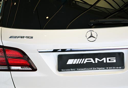  Mercedes-AMG    Mercedes-Benz - Mercedes-Benz