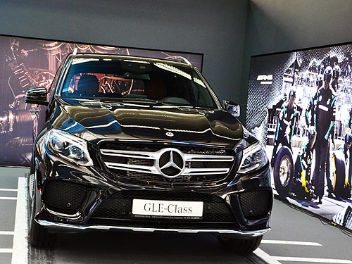 Mercedes-Benz представит подключаемый гибрид S-класс в сентябре Mercedes-Benz представит подключаемый гибрид S-класс в сентябре