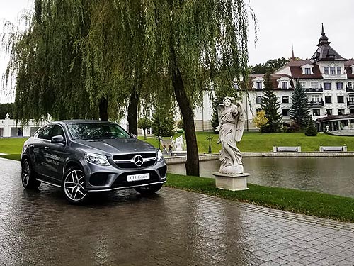Mercedes-Benz         SUV - Mercedes-Benz