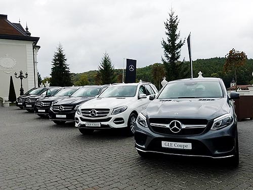   Mercedes-Benz    - Mercedes-Benz