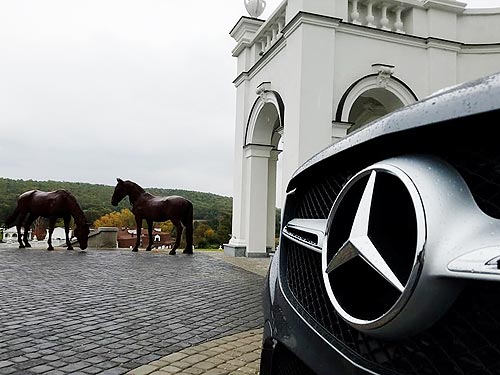 Mercedes-Benz   