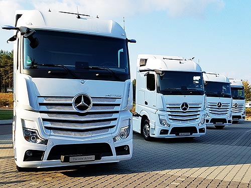   Mercedes-Benz Actros       - Mercedes-Benz