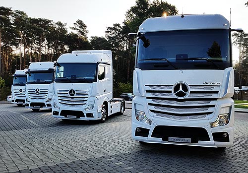   Mercedes-Benz Actros       - Mercedes-Benz