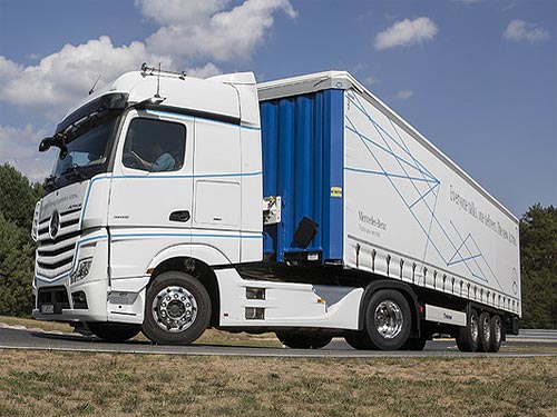 Почему новый Mercedes-Benz Actros стал самым «продвинутым» грузовиком в мире - Mercedes-Benz