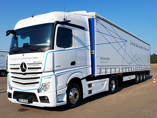   Mercedes-Benz Actros       - Mercedes-Benz