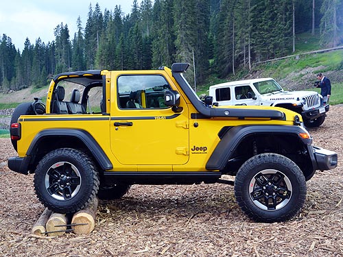   Camp Jeep     Jeep Wrangler - Jeep