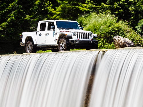 Jeep       Gladiator.   - Jeep