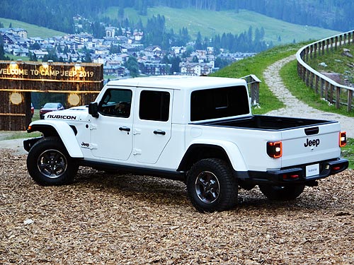 Jeep       Gladiator.   - Jeep