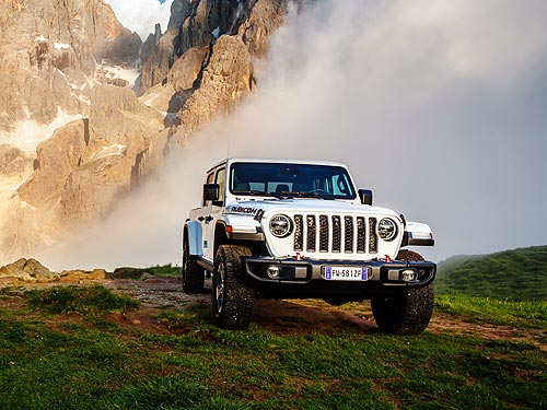 Jeep       Gladiator.   - Jeep