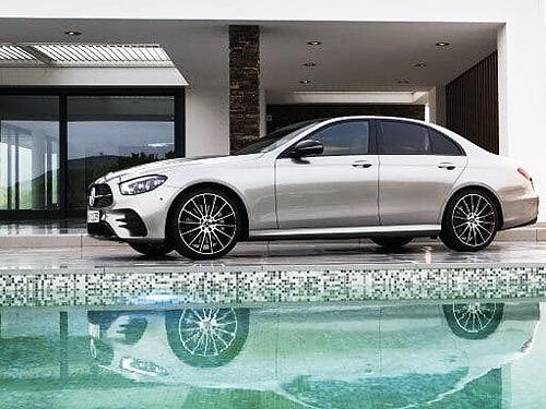 Mercedes-Benz   E-Class.   - Mercedes-Benz