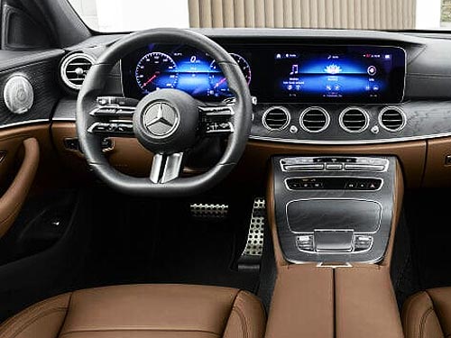 Mercedes-Benz   E-Class.   - Mercedes-Benz