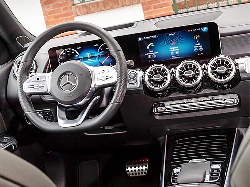      7-  Mercedes-Benz GLB - Mercedes-Benz