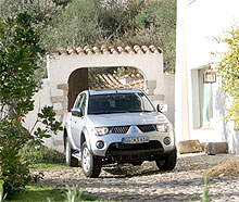      Mitsubishi L200 - Mitsubishi