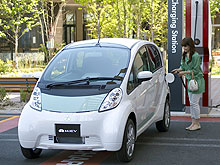  Mitsubishi i-MiEV     