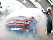-     Mitsubishi Outlander