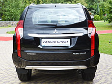     Mitsubishi Pajero Sport.   