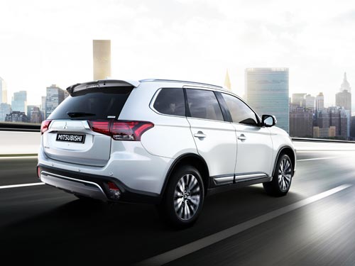  :  Mitsubishi Outlander        - Mitsubishi