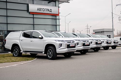 Еще 5 пикапов Mitsubishi L200 передали компании «Киевстар» в рамках выигранного тендера