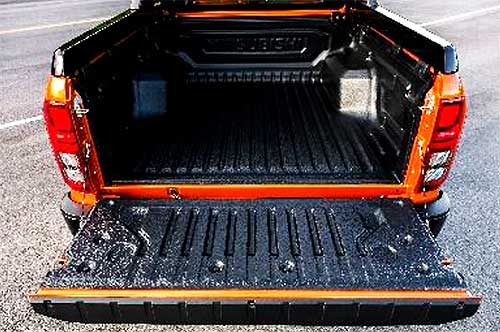  :        Mitsubishi L200 - Mitsubishi