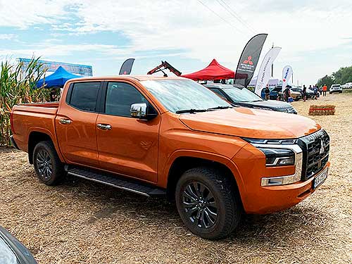       Mitsubishi L200 - Mitsubishi