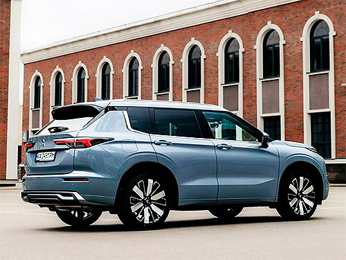 �� Mitsubishi Outlander 2025 ���� ����������� 䳺 ������ �� 125 000 ���. - Mitsubishi