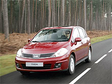  Nissan Tiida          