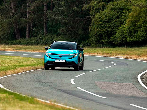  : Nissan LEAF      - Nissan