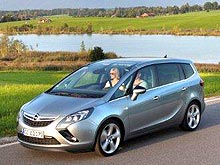 Opel Zafira Tourer     2012 - Opel