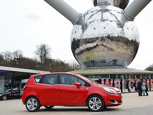      .  Opel Meriva  