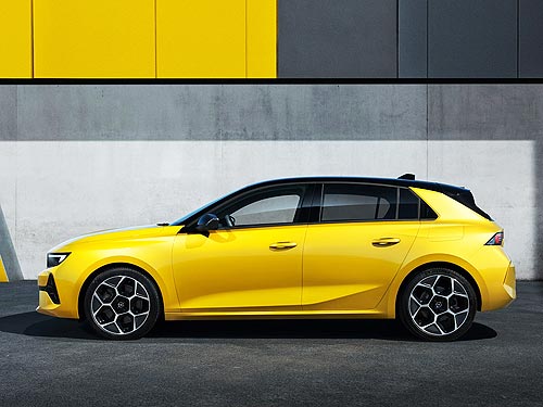    Opel Astra.      2022  - Opel