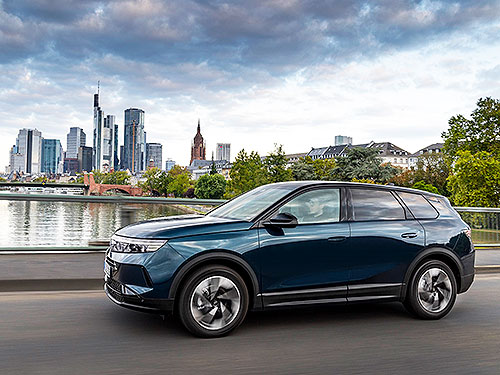        Opel Grandland.   - Opel