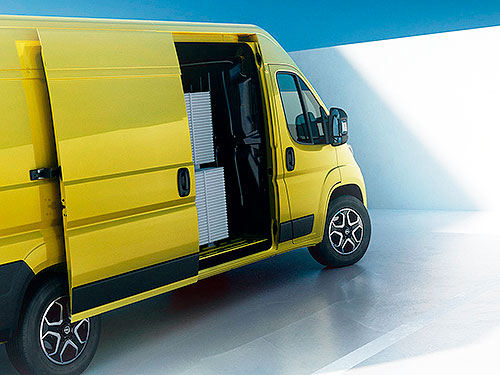  Opel Movano     - Opel