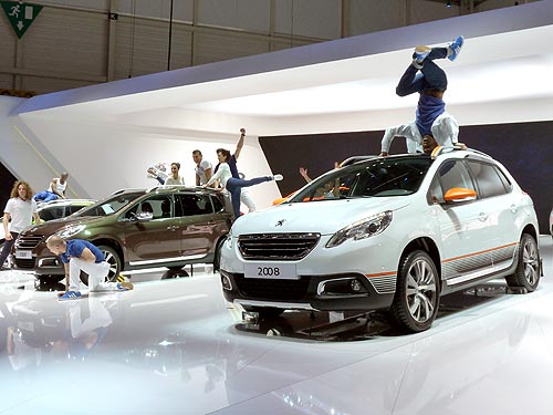   .    Peugeot 2008