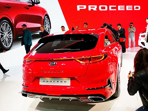 ������������ ����� KIA �� ���������� � ������ - KIA