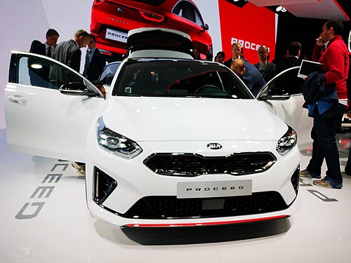 ������������ ����� KIA �� ���������� � ������ - KIA