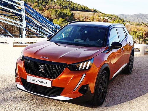      Peugeot 2008.   - Peugeot