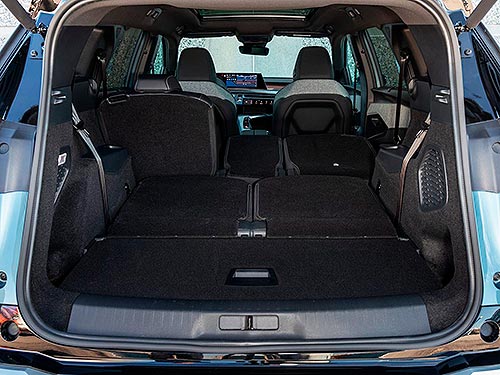  PEUGEOT e-5008    .     - PEUGEOT