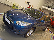 В рамках Дней открытых дверей в Украине представили новые Renault Fluence и Renault Megane III - Renault