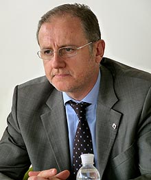  Renault  :    ,   